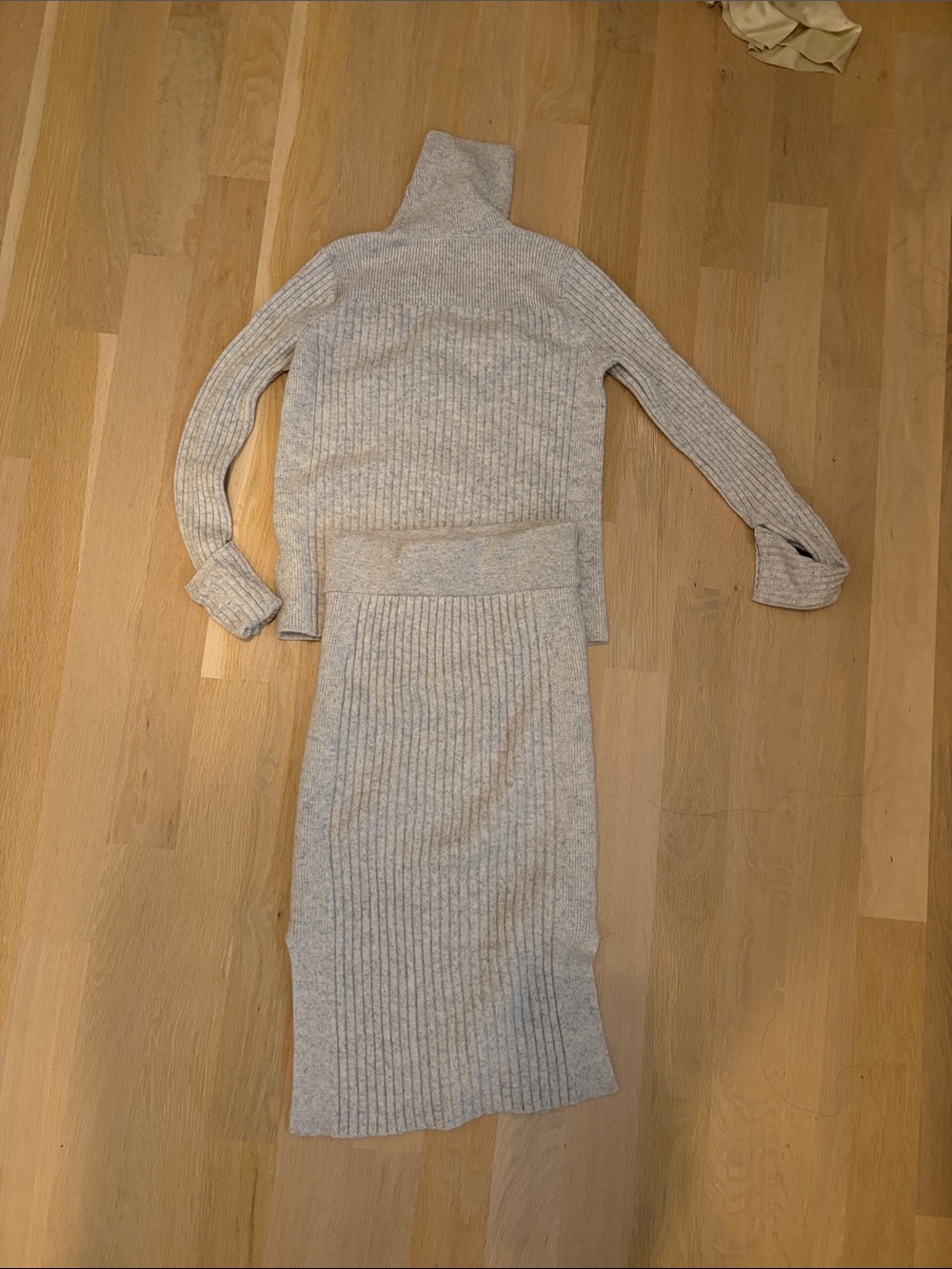 Club Monaco Grey Ribbed Knit Turtleneck Sweater and Skirt Set - Picture 1 of 3